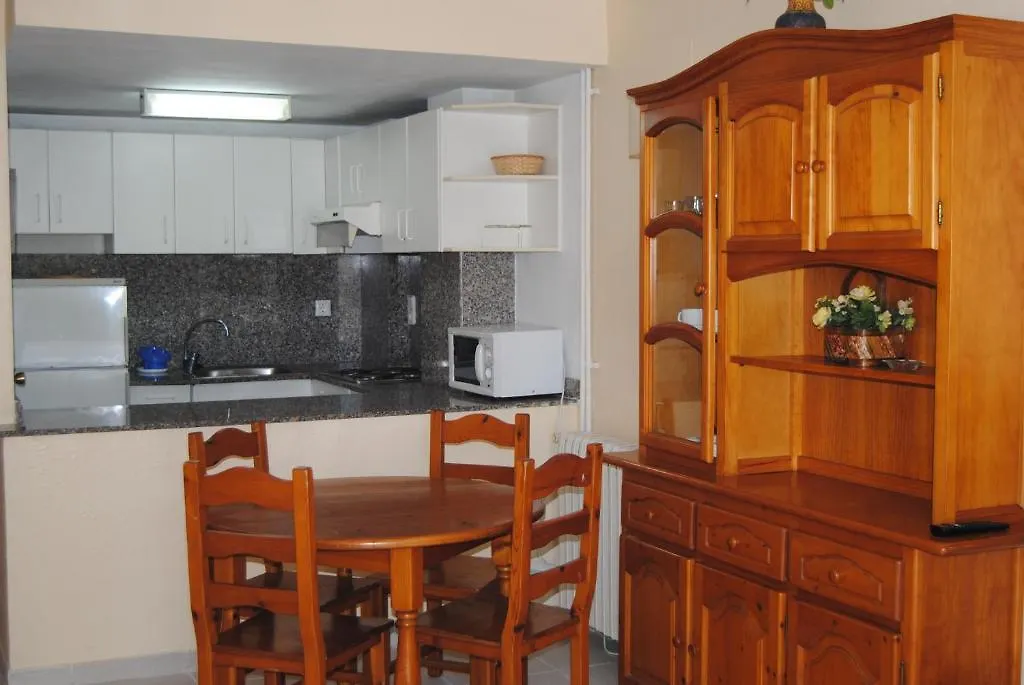 Apartbeach Royal Apartments Salou 0*,